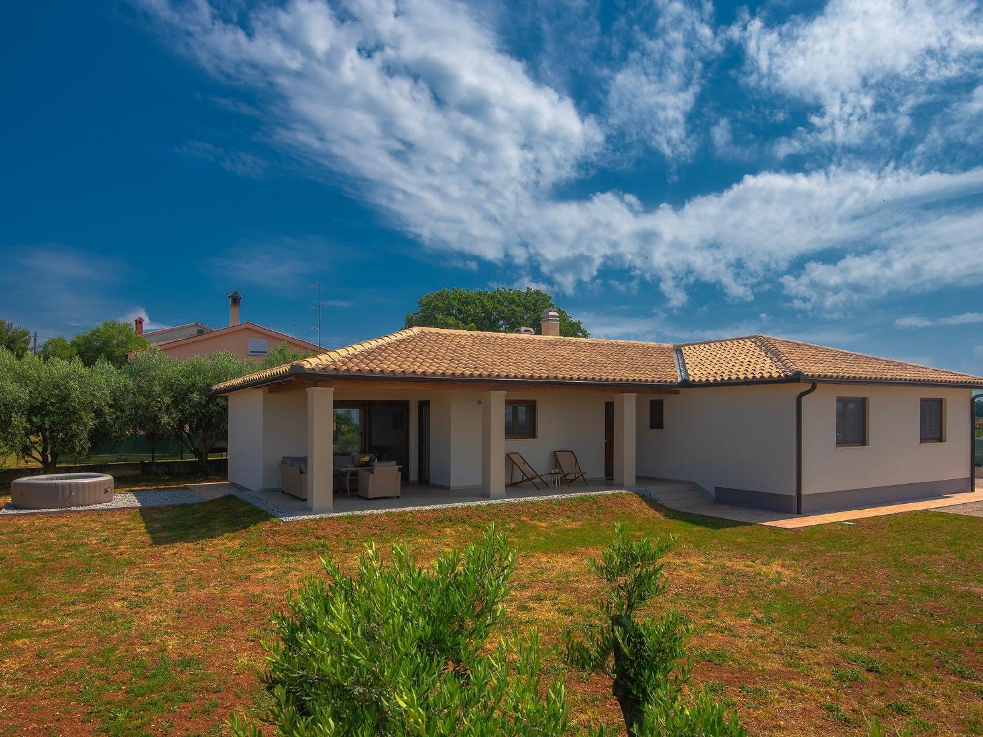 House With A Parking Space Valtura, - 22784 * Pula